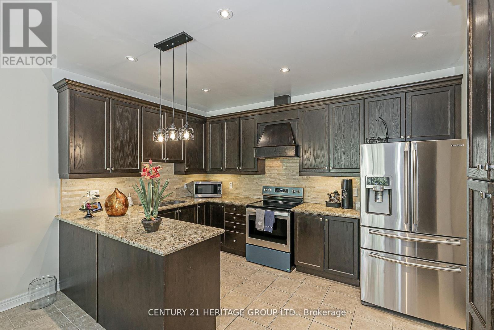 44 Madison Avenue, Richmond Hill, Ontario L4E 2Z6 - Photo 18 - N12519234