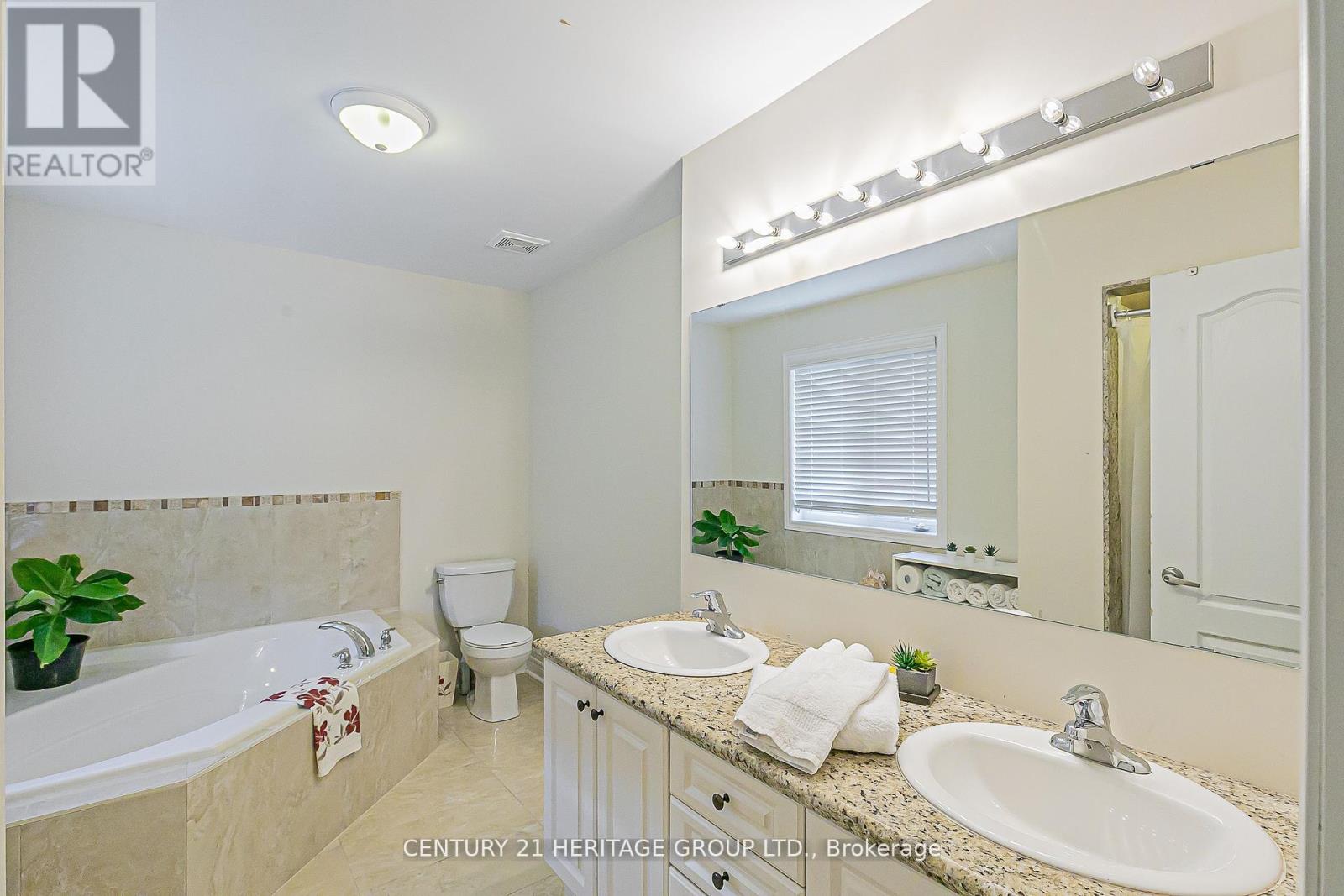 44 Madison Avenue, Richmond Hill, Ontario L4E 2Z6 - Photo 29 - N12519234