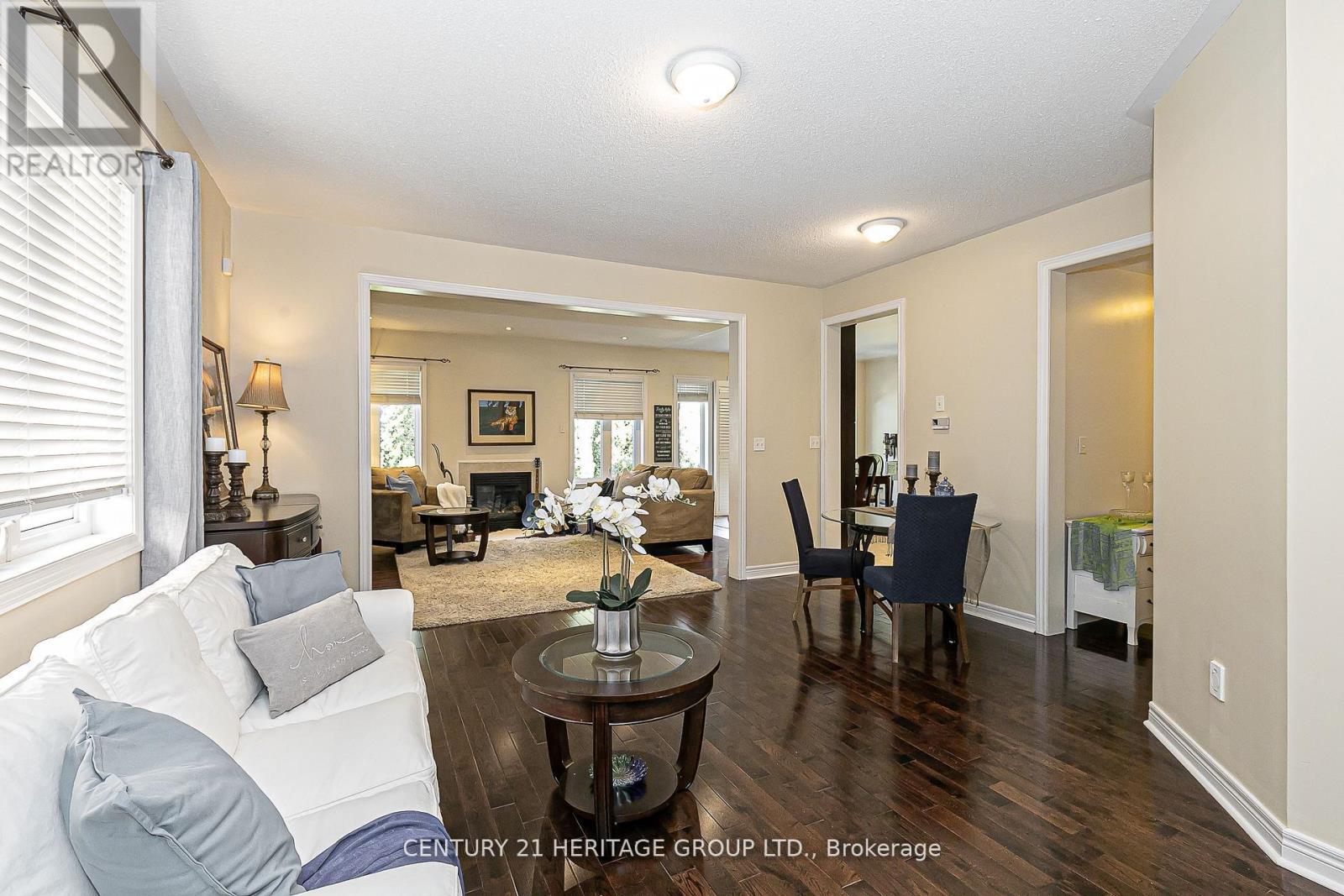 44 Madison Avenue, Richmond Hill, Ontario L4E 2Z6 - Photo 5 - N12519234