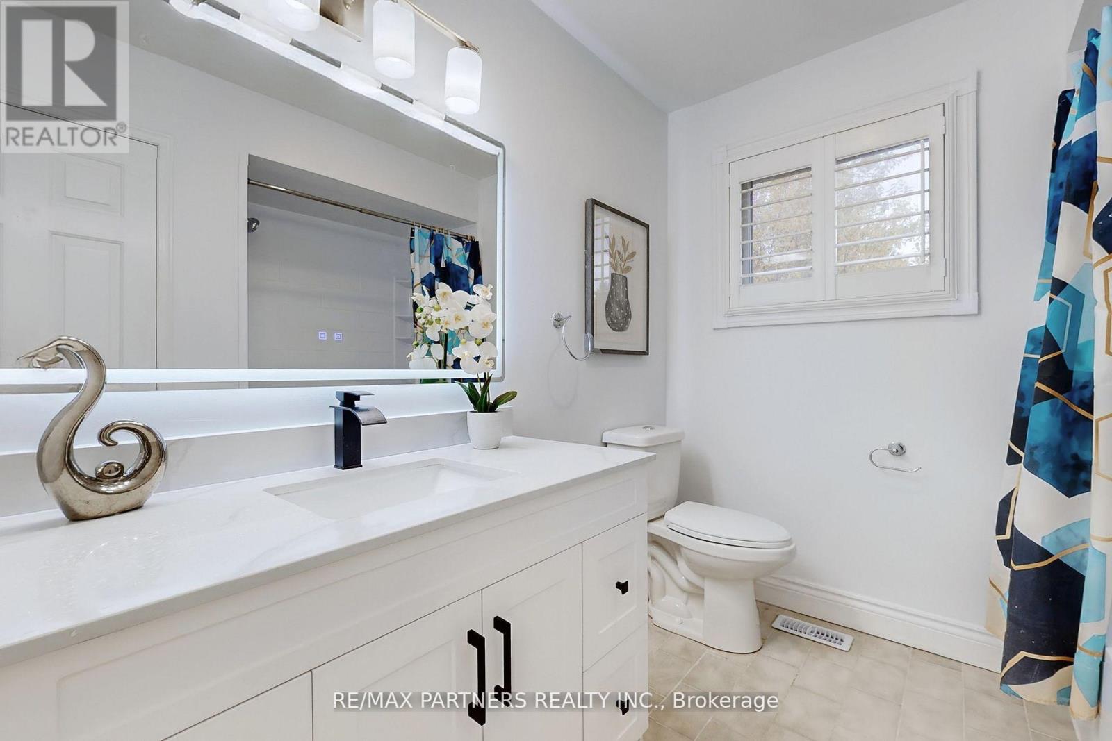 6 Geoffrey Crescent, Whitchurch-Stouffville, Ontario L4A 5B9 - Photo 28 - N12519274