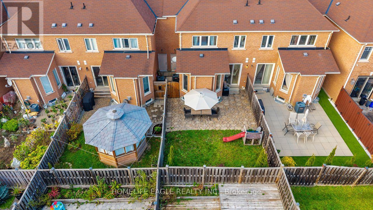 39 Pitney Avenue, Richmond Hill, Ontario  L4E 4Y5 - Photo 20 - N12519382