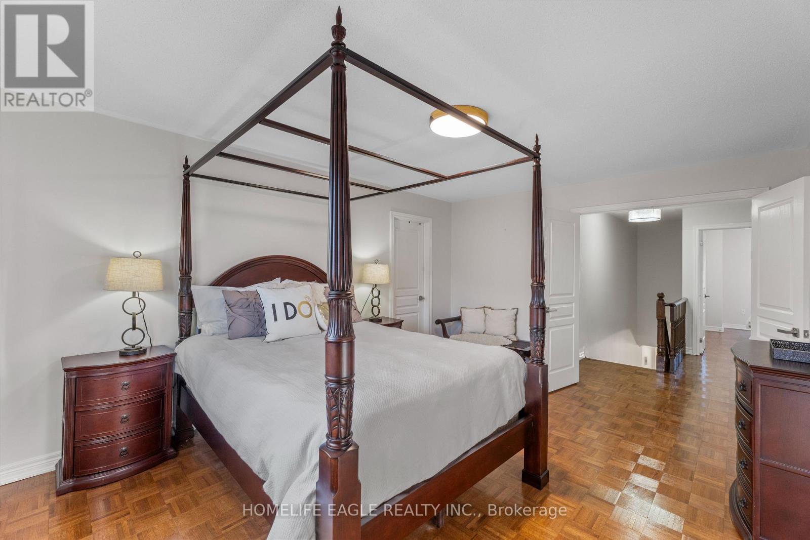 39 Pitney Avenue, Richmond Hill, Ontario  L4E 4Y5 - Photo 9 - N12519382