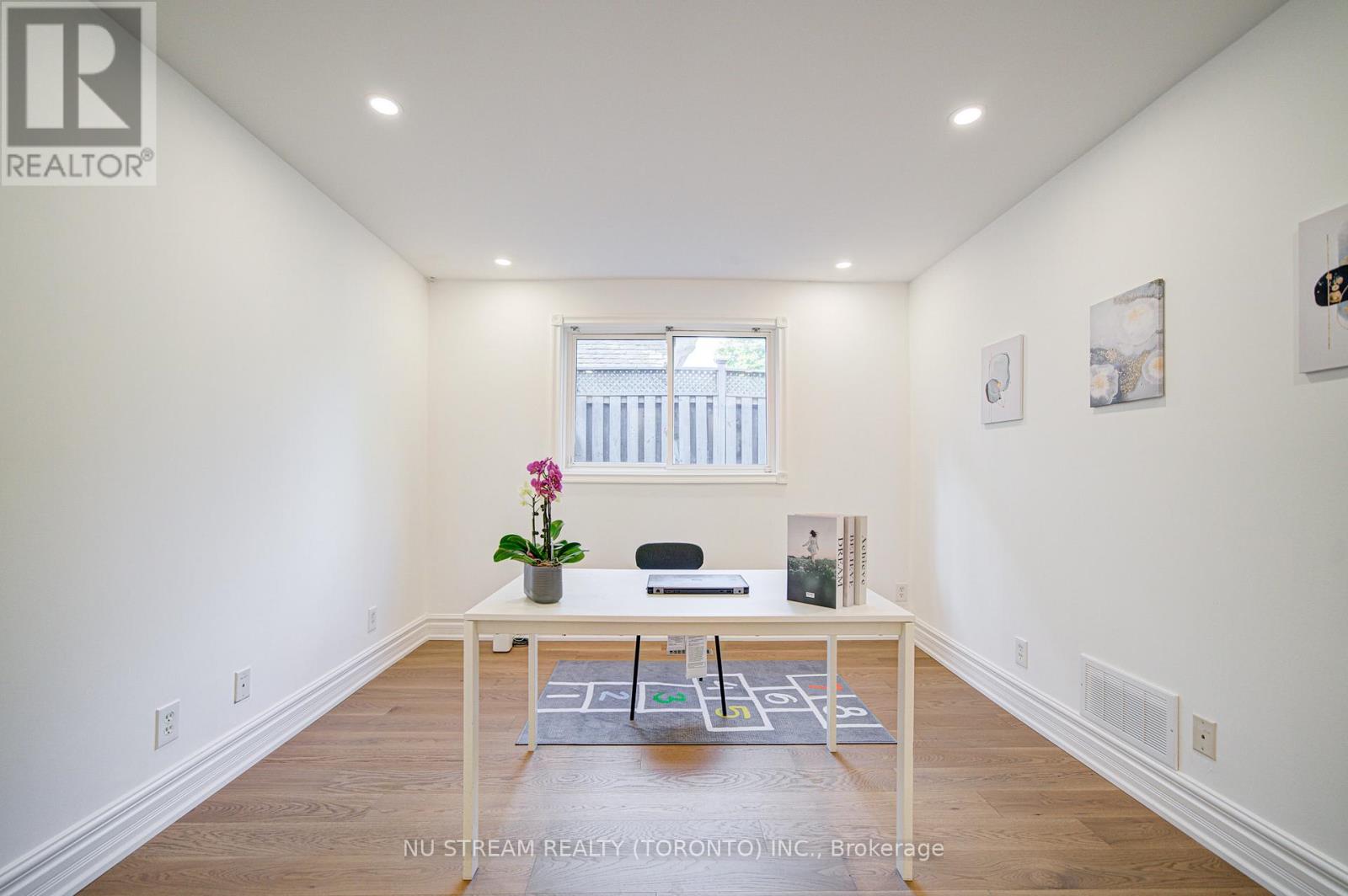 8 Hemingway Crescent, Markham, Ontario L3R 2A4 - Photo 13 - N12519410