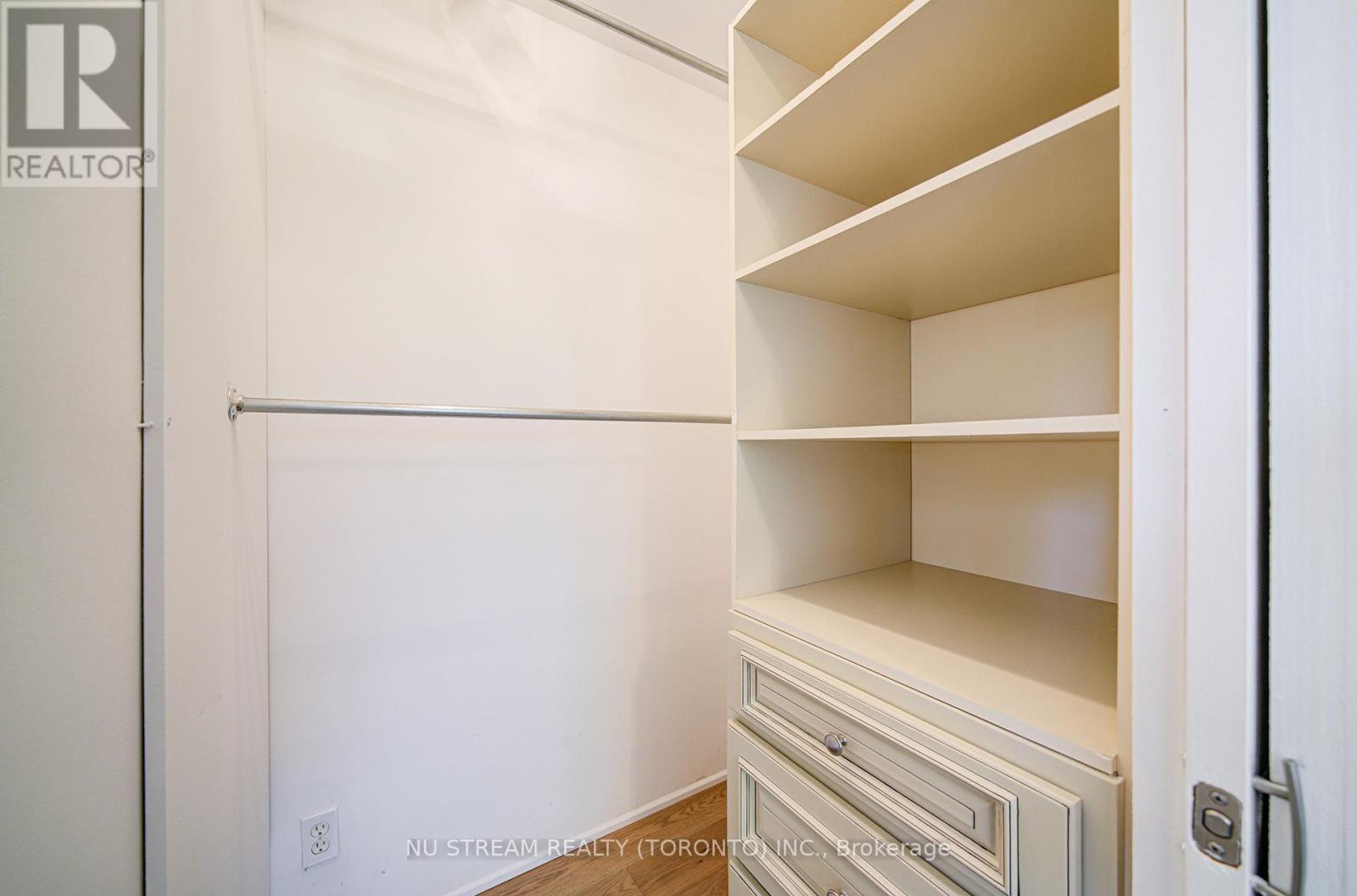 8 Hemingway Crescent, Markham, Ontario L3R 2A4 - Photo 19 - N12519410