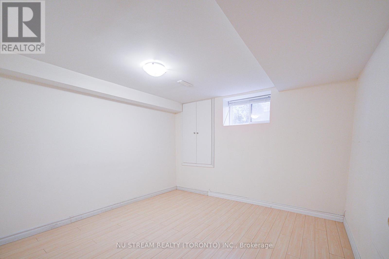 8 Hemingway Crescent, Markham, Ontario L3R 2A4 - Photo 25 - N12519410