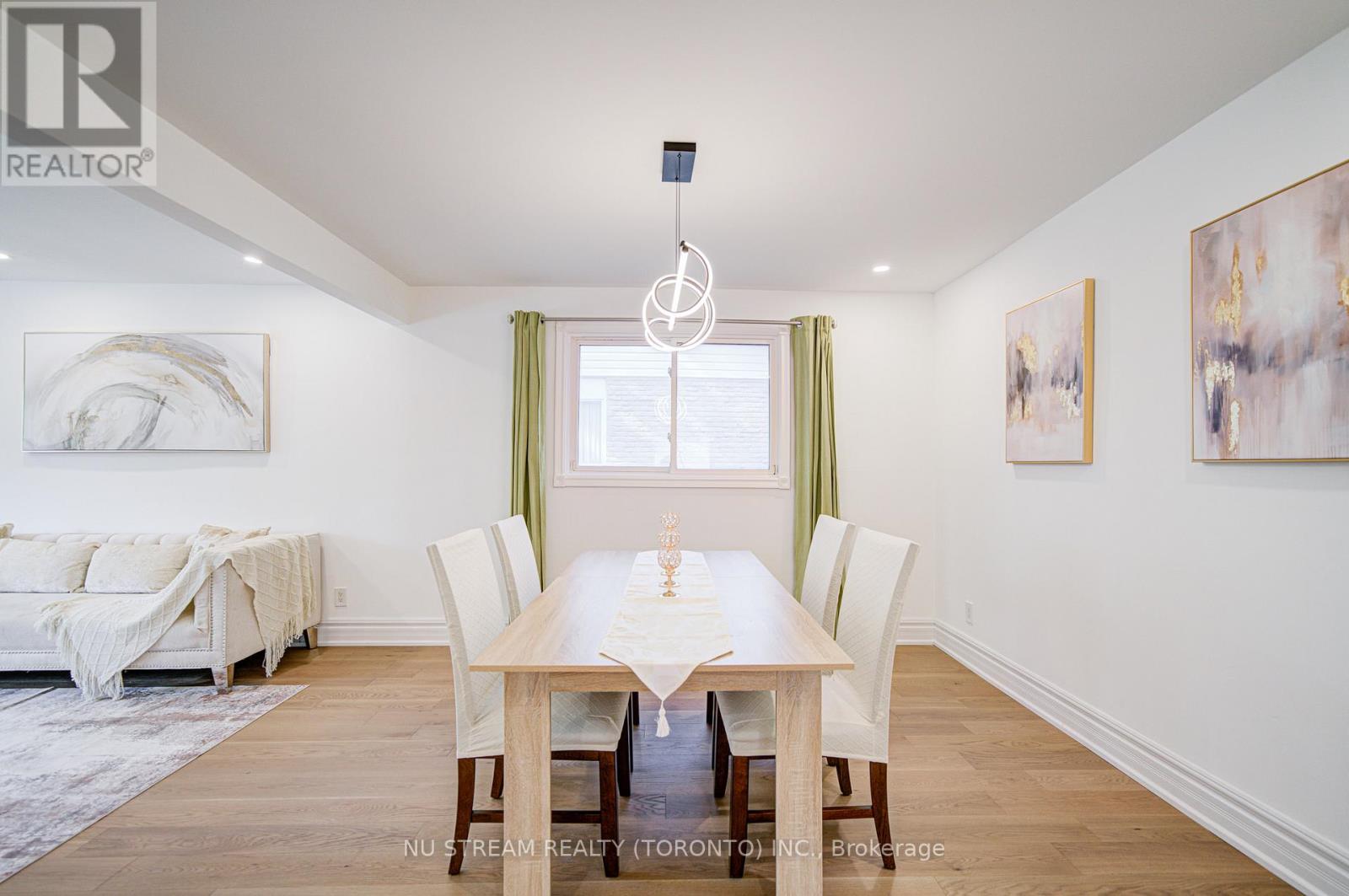 8 Hemingway Crescent, Markham, Ontario L3R 2A4 - Photo 6 - N12519410