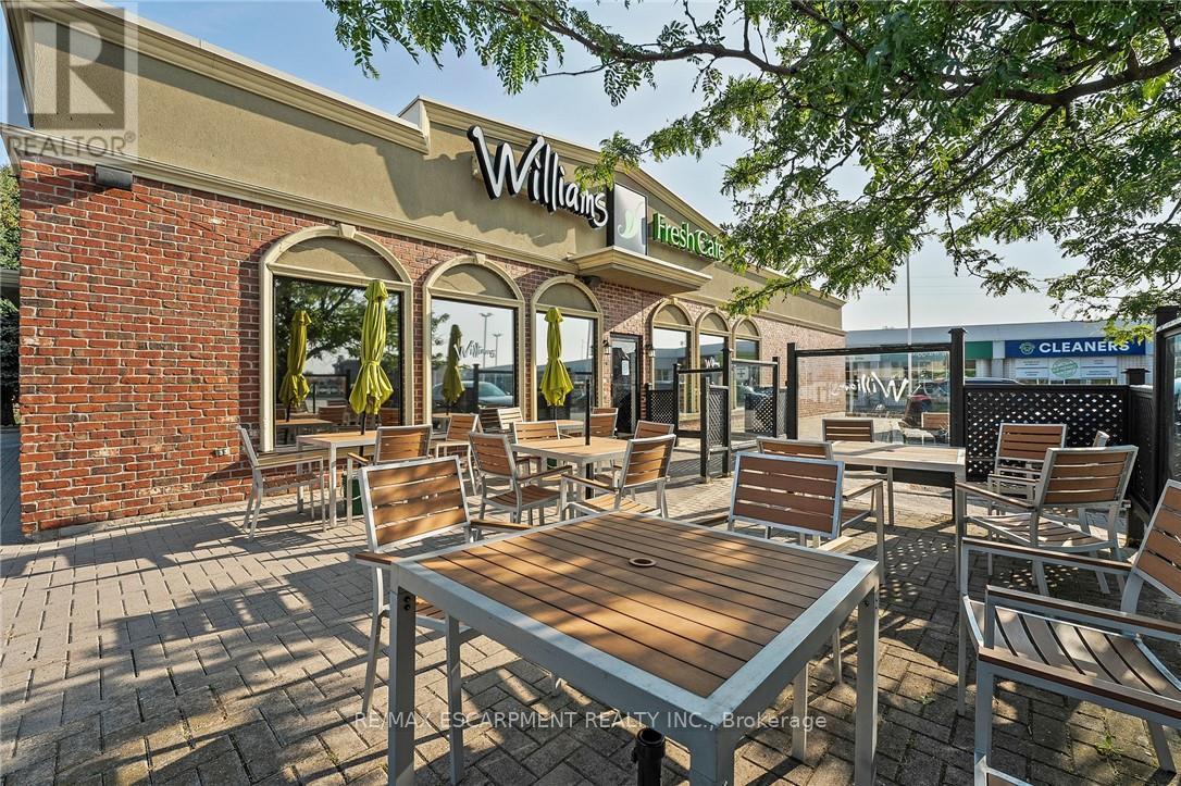 501 Bryne Drive, Barrie, Ontario L4N 9P7 - Photo 12 - S12519338