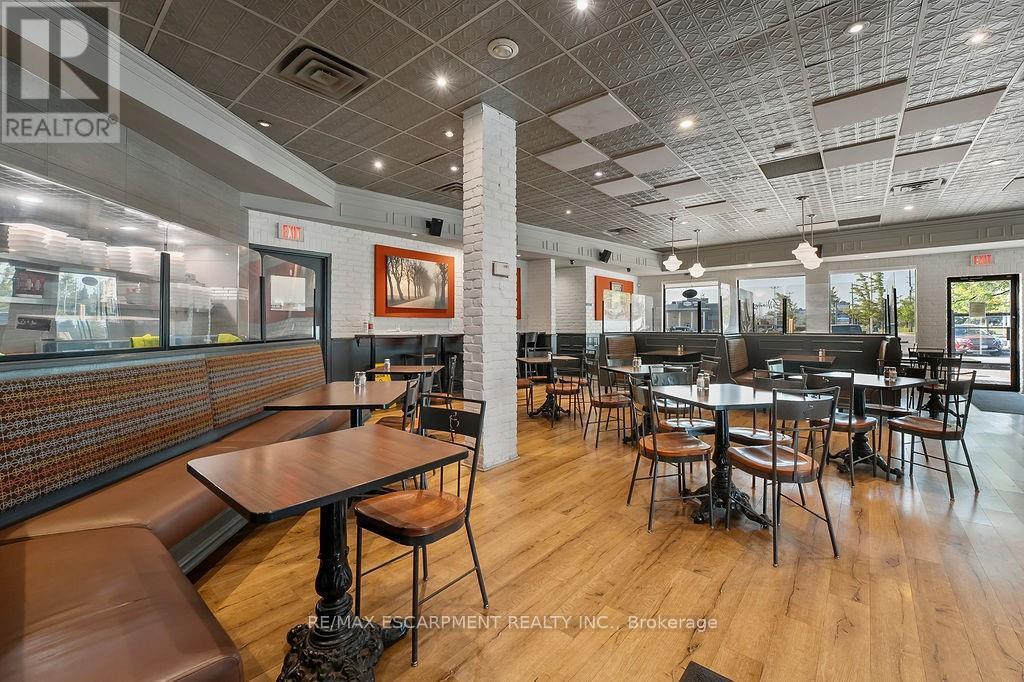 501 Bryne Drive, Barrie, Ontario L4N 9P7 - Photo 23 - S12519338