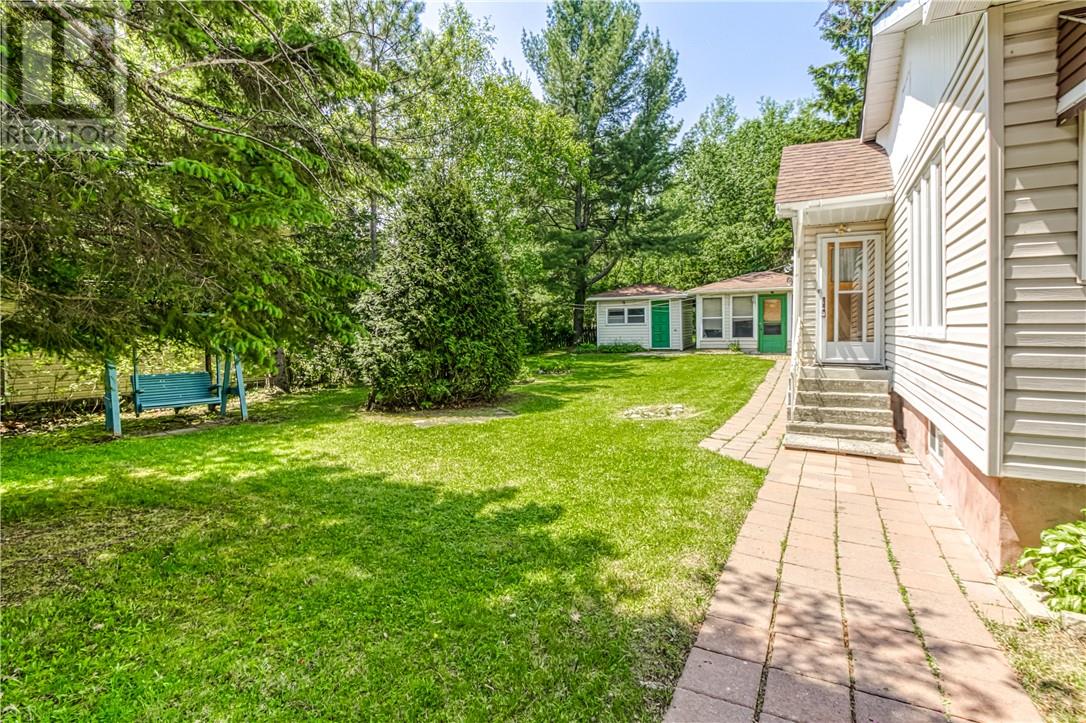 14 Oak Avenue, Coniston, Ontario P0M 1M0 - Photo 3 - 2125551