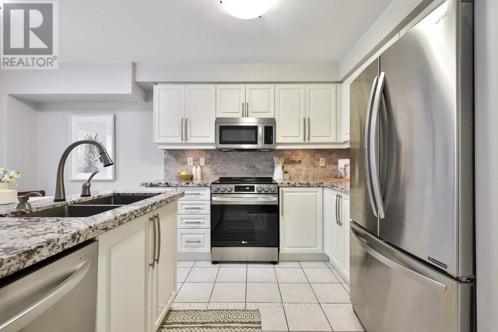 2247 Hummingbird Way, Oakville, Ontario L6M 3Z7 - Photo 11 - W12519226