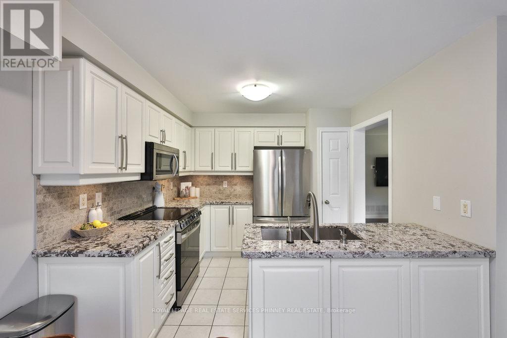 2247 Hummingbird Way, Oakville, Ontario L6M 3Z7 - Photo 14 - W12519226