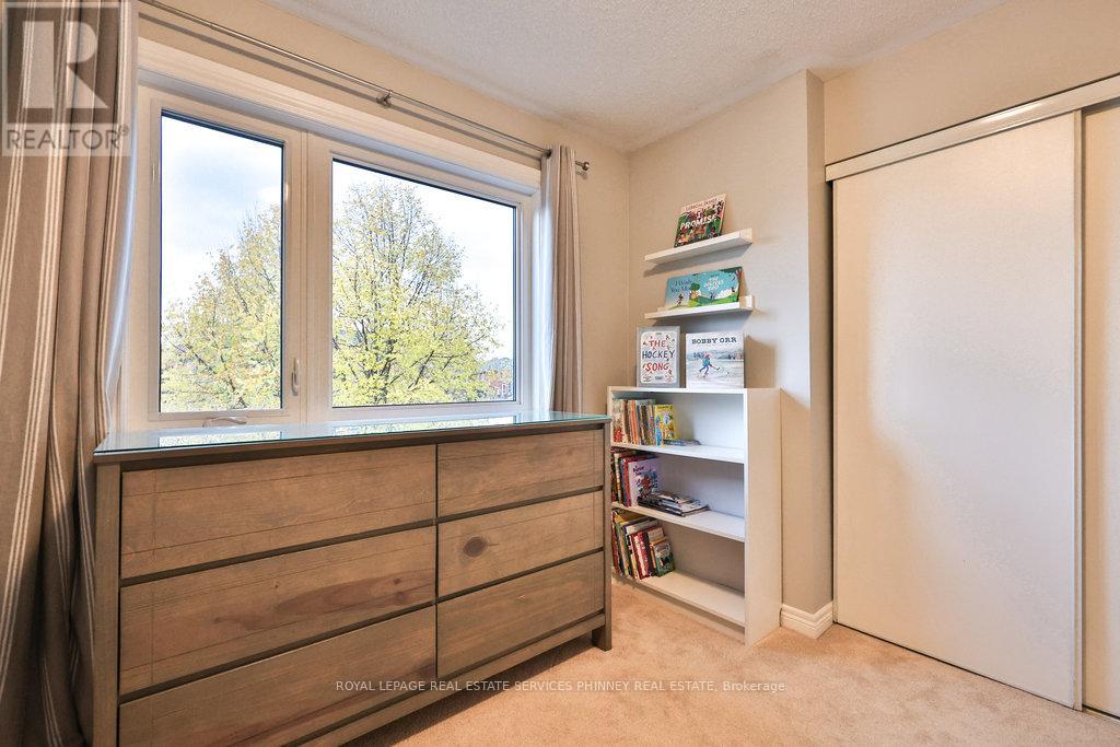 2247 Hummingbird Way, Oakville, Ontario L6M 3Z7 - Photo 25 - W12519226