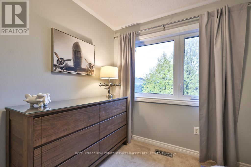 2247 Hummingbird Way, Oakville, Ontario L6M 3Z7 - Photo 27 - W12519226