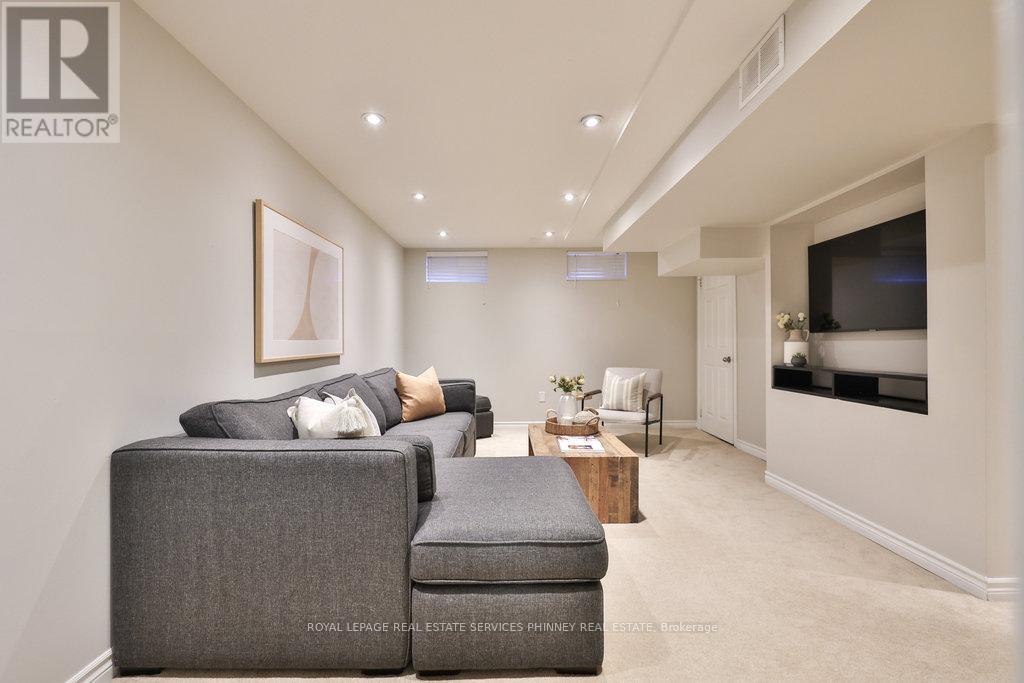 2247 Hummingbird Way, Oakville, Ontario L6M 3Z7 - Photo 32 - W12519226