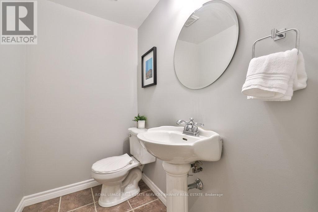 2247 Hummingbird Way, Oakville, Ontario L6M 3Z7 - Photo 36 - W12519226