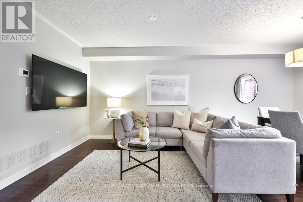 2247 Hummingbird Way, Oakville, Ontario L6M 3Z7 - Photo 5 - W12519226