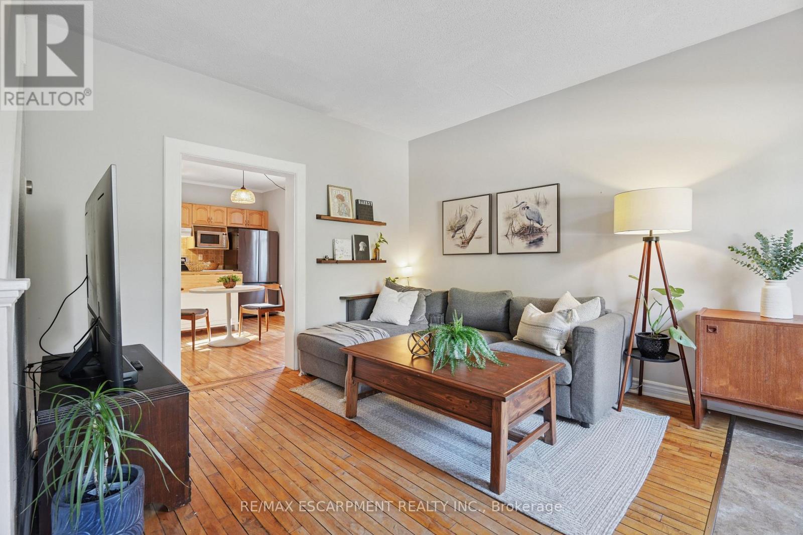 2055 Embleton Road, Brampton, Ontario  L6Y 0E9 - Photo 5 - W12519228