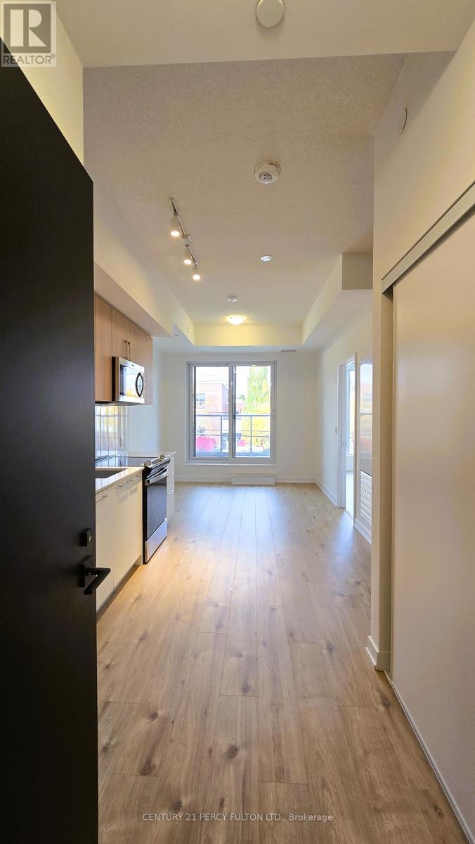 209 - 500 Plains Road E, Burlington, Ontario  L7T 0C8 - Photo 2 - W12519244