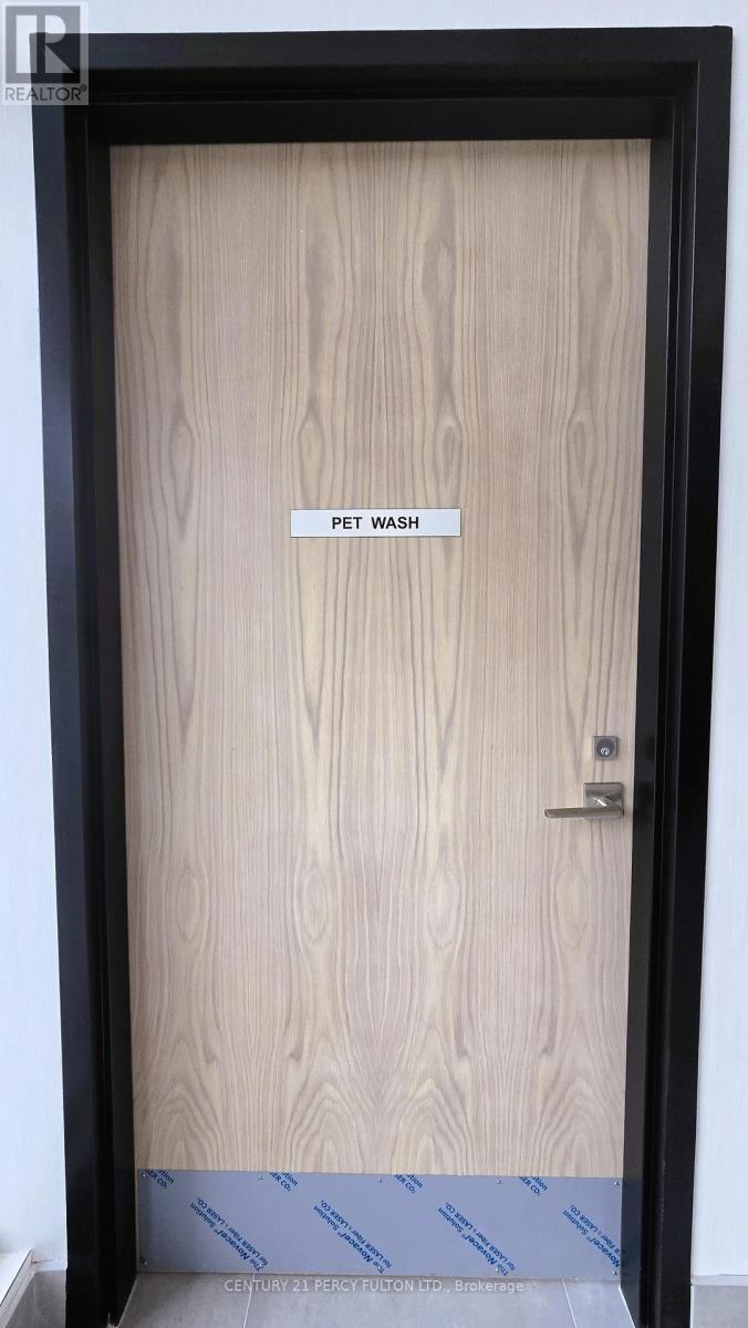 209 - 500 Plains Road E, Burlington, Ontario  L7T 0C8 - Photo 23 - W12519244