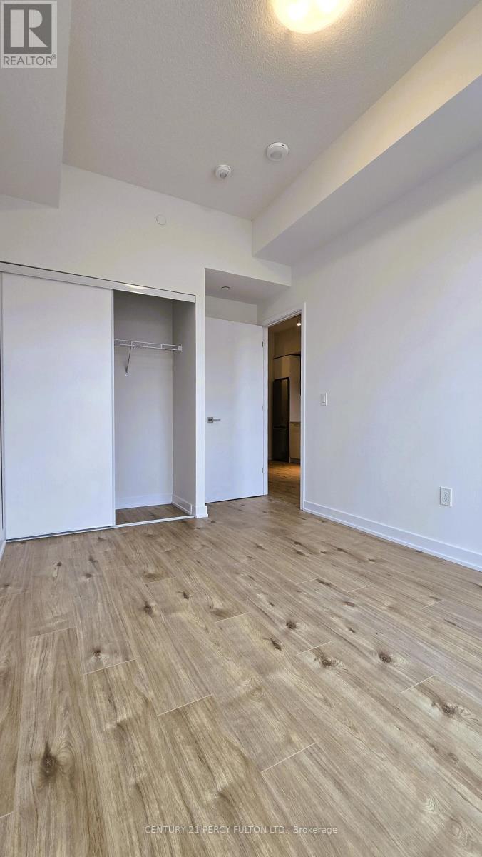 209 - 500 Plains Road E, Burlington, Ontario  L7T 0C8 - Photo 9 - W12519244