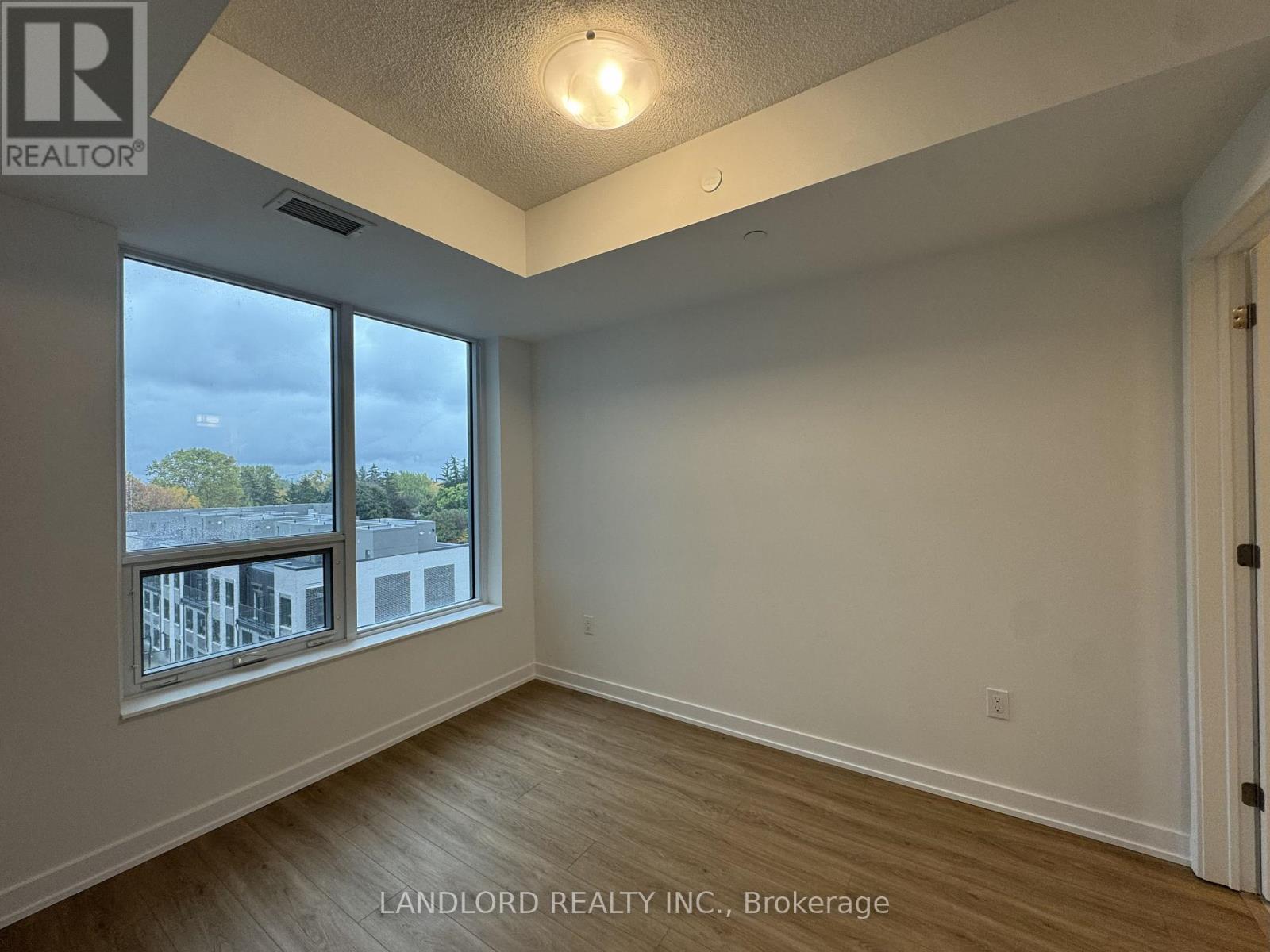 502 - 500 Plains Road E, Burlington, Ontario L7T 2E1 - Photo 15 - W12519258