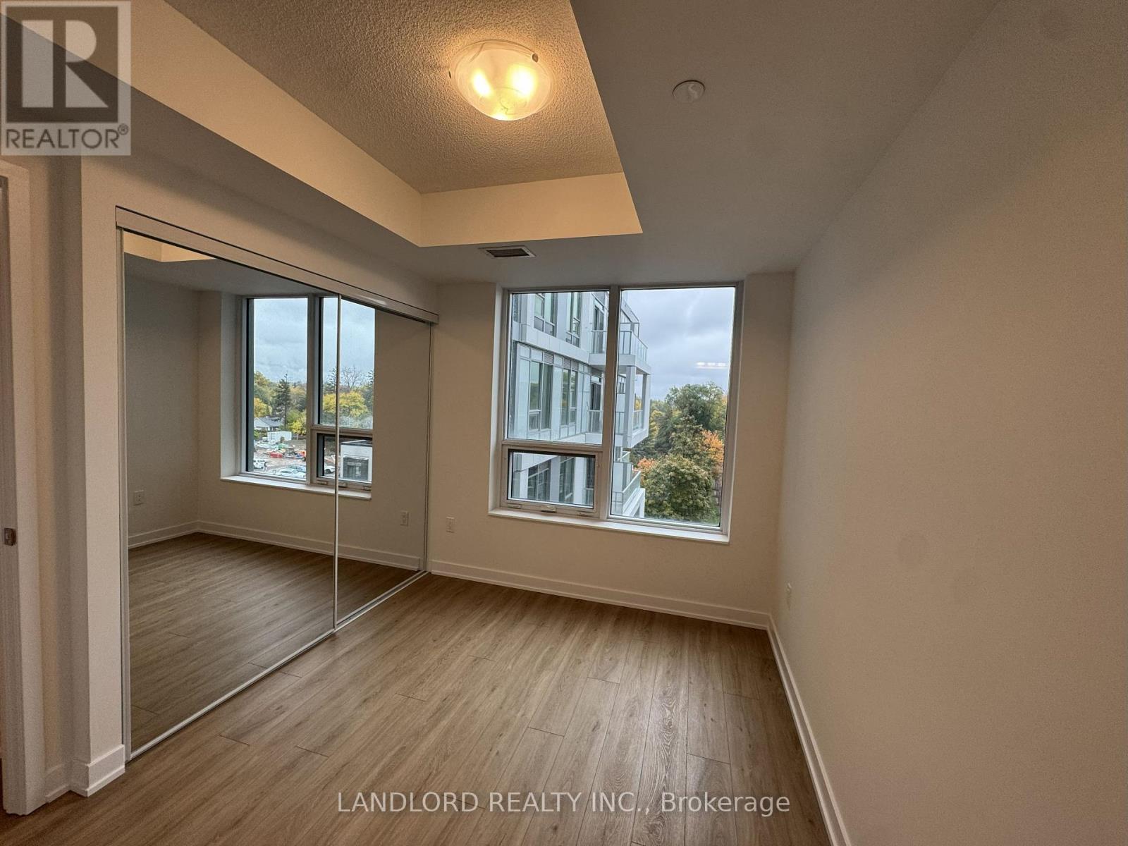 502 - 500 Plains Road E, Burlington, Ontario L7T 2E1 - Photo 17 - W12519258