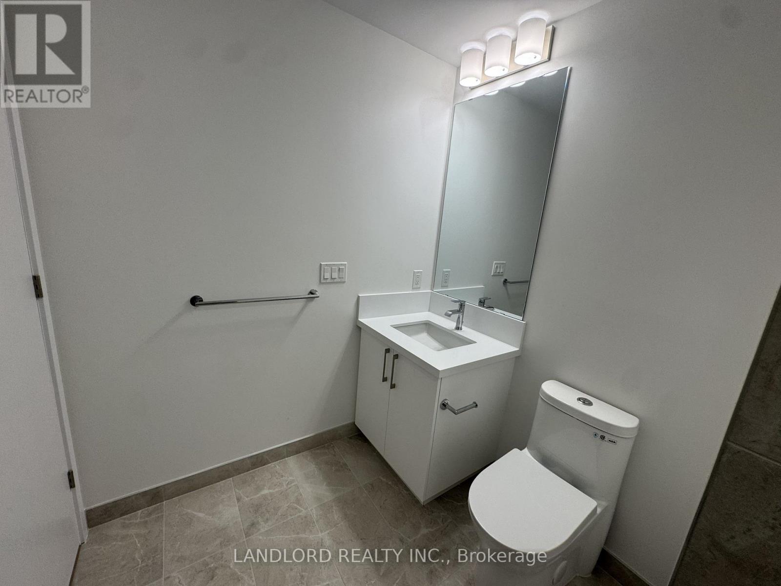 502 - 500 Plains Road E, Burlington, Ontario L7T 2E1 - Photo 23 - W12519258