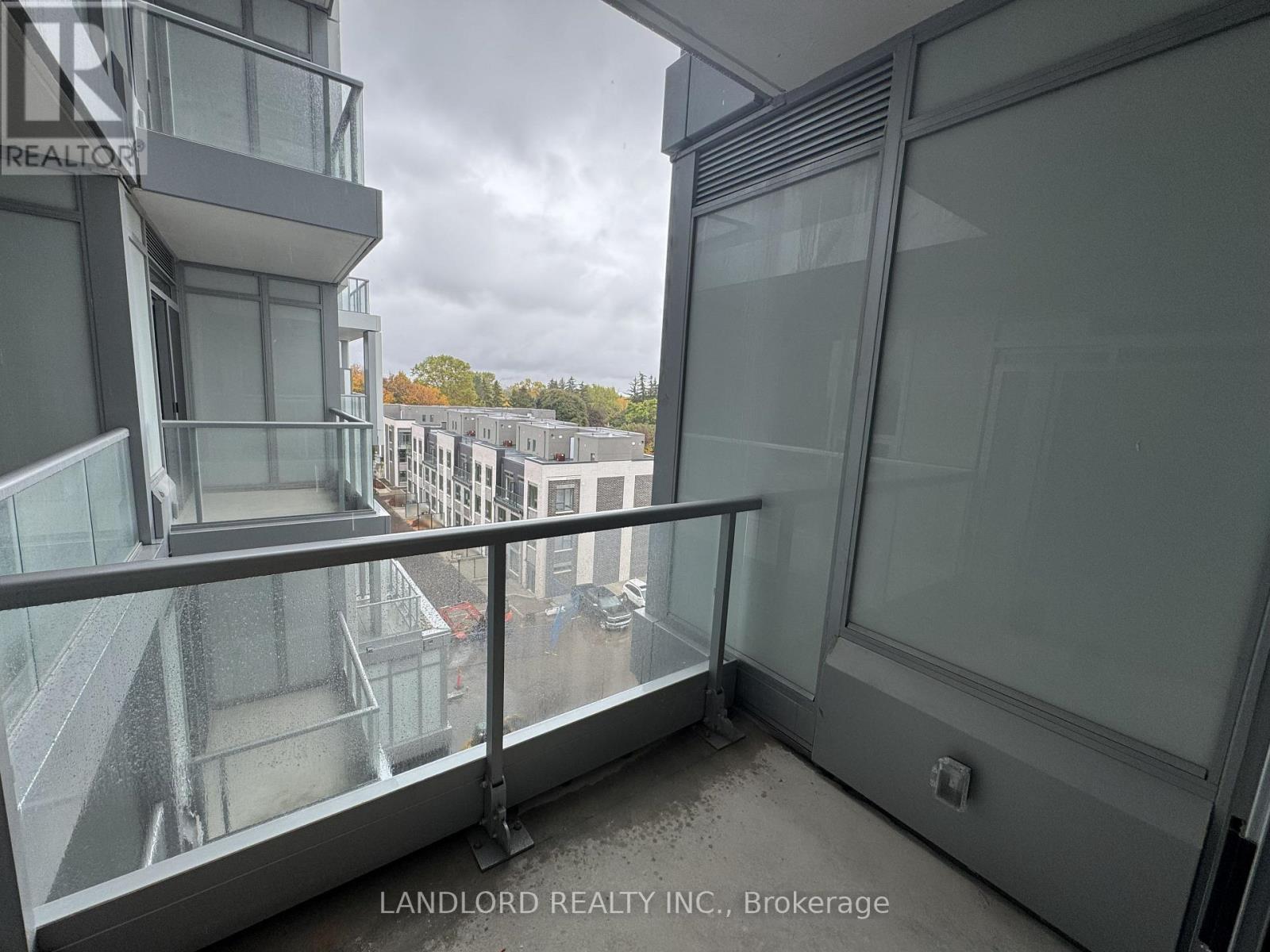 502 - 500 Plains Road E, Burlington, Ontario L7T 2E1 - Photo 25 - W12519258