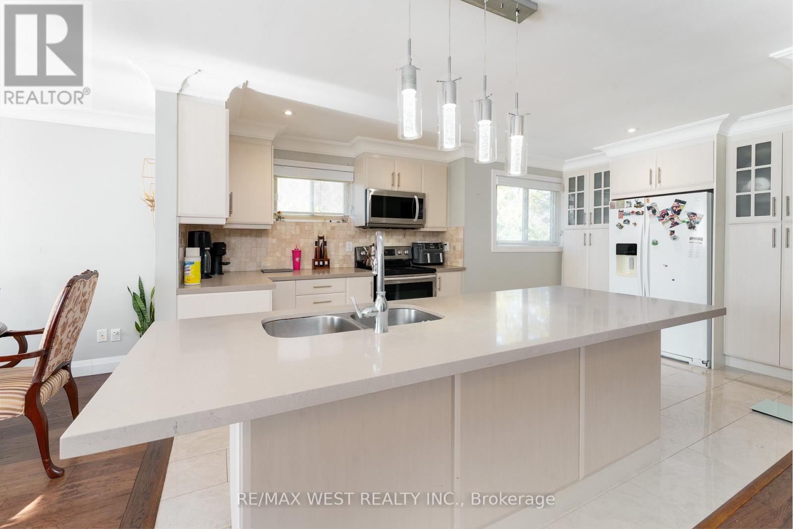 183 Ridge Road, Caledon, Ontario L7E 4V8 - Photo 17 - W12519264