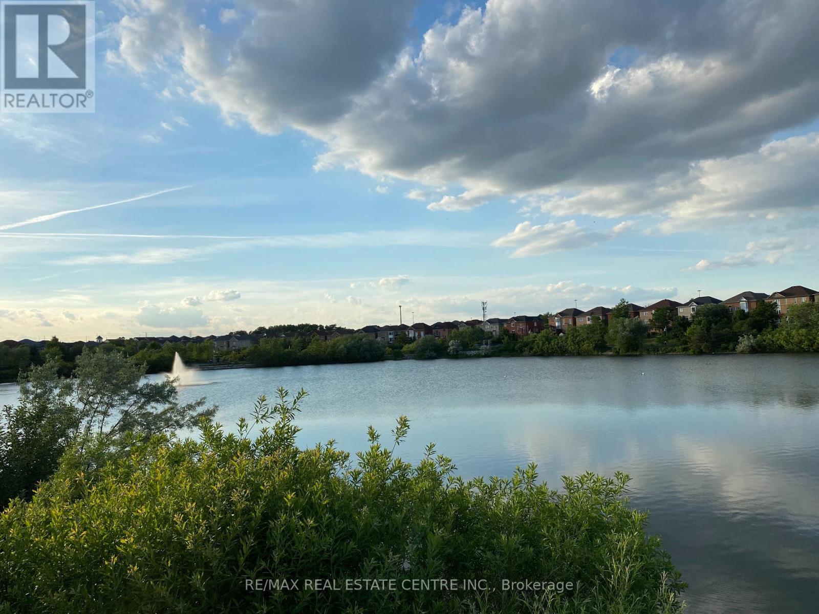 65 Stoneylake Avenue, Brampton, Ontario  L6V 4R2 - Photo 3 - W12519312