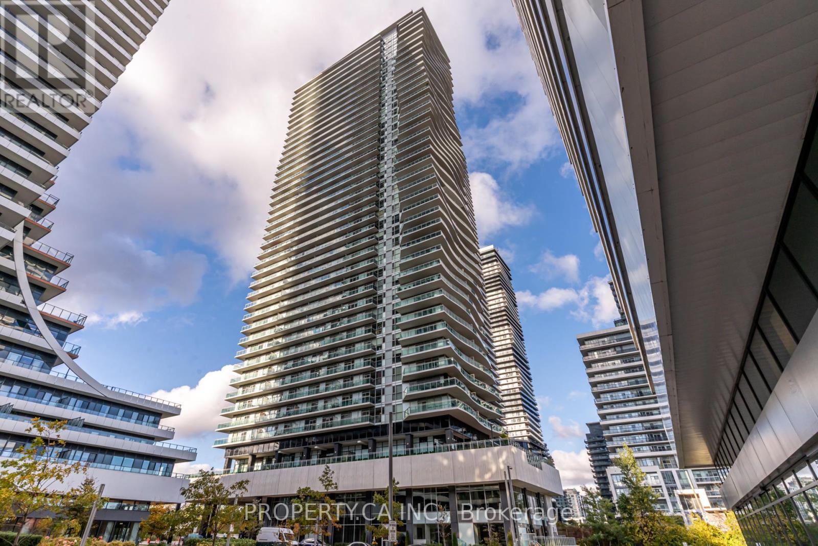 2804 - 33 SHORE BREEZE DRIVE, Toronto, Ontario