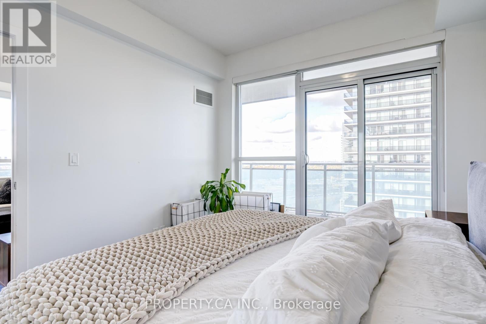 2804 - 33 Shore Breeze Drive, Toronto, Ontario M8V 0G1 - Photo 17 - W12519314