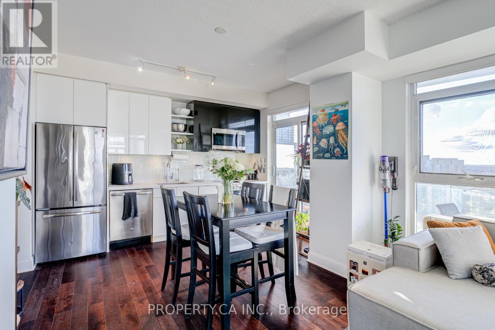 2804 - 33 Shore Breeze Drive, Toronto, Ontario M8V 0G1 - Photo 4 - W12519314