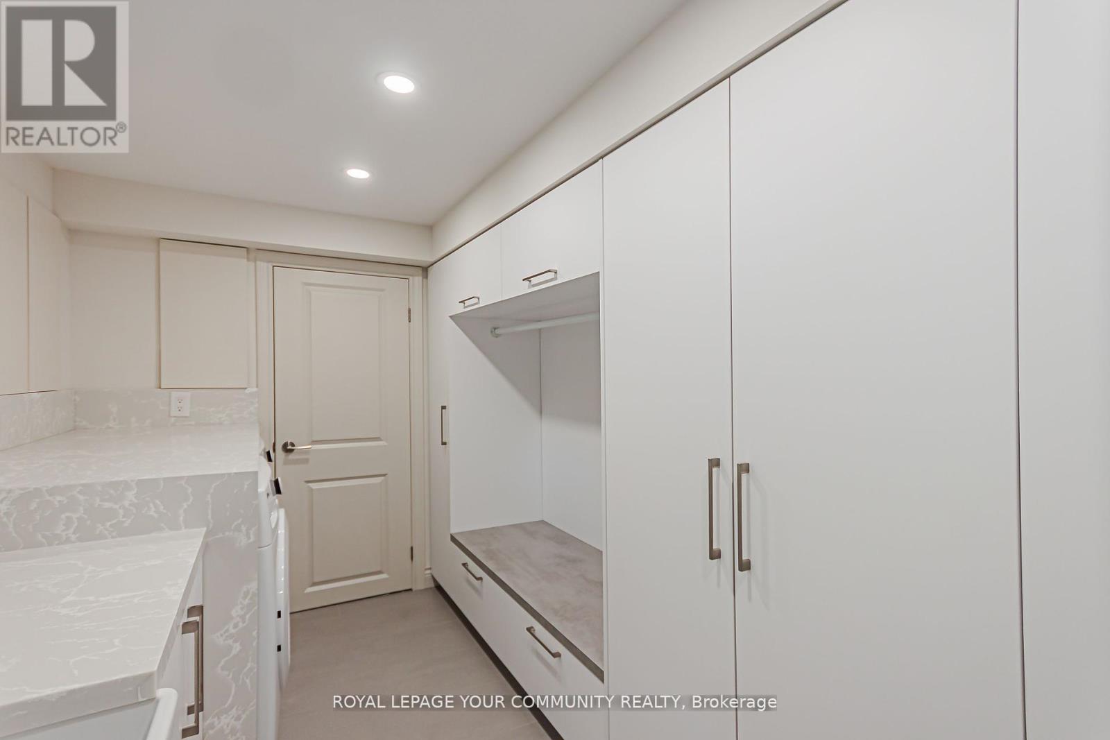 2903 Salerno Crescent, Mississauga, Ontario L5N 1T3 - Photo 24 - W12519330