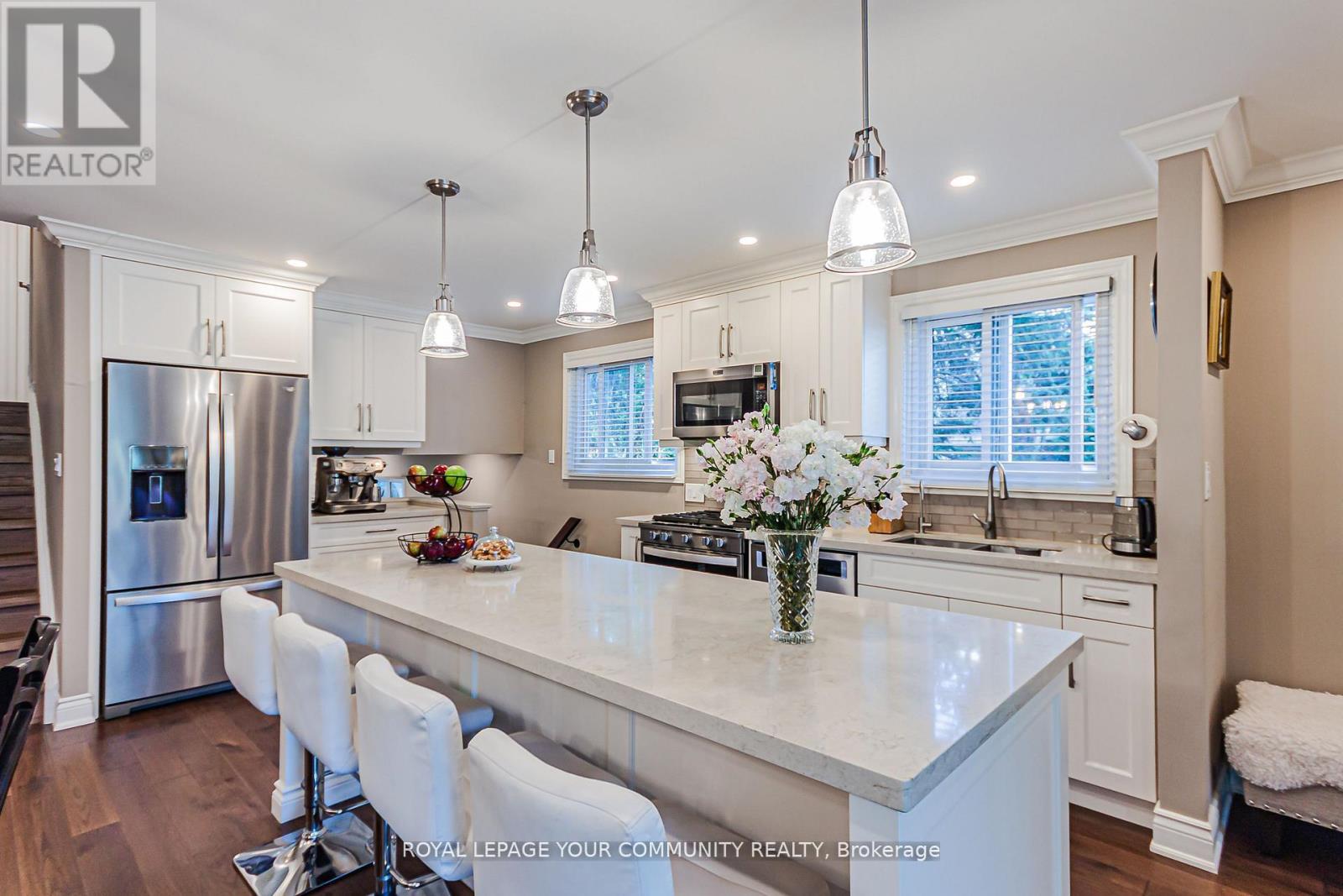 2903 Salerno Crescent, Mississauga, Ontario L5N 1T3 - Photo 9 - W12519330