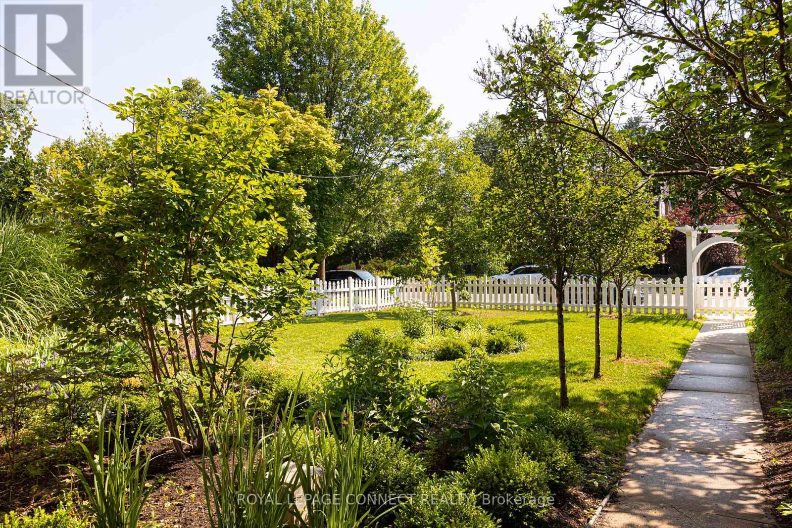 178 High Park Avenue, Toronto, Ontario  M6P 2S4 - Photo 6 - W12519354