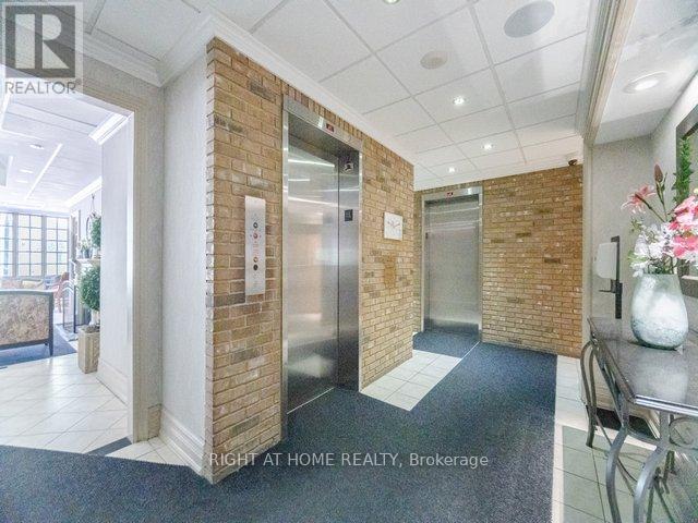 208 - 1360 Rathburn Road E, Mississauga, Ontario L4W 4H4 - Photo 3 - W12519392