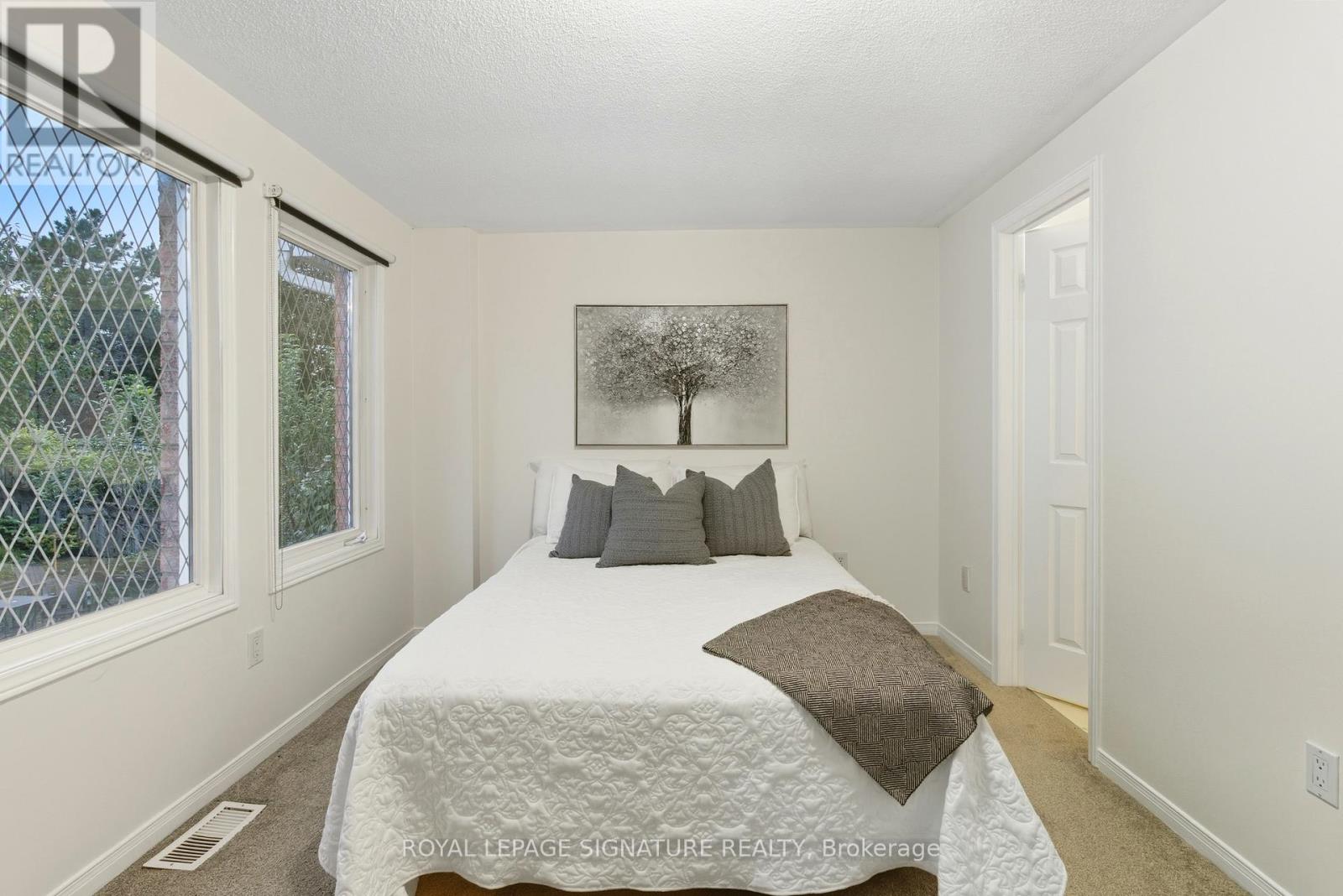 2993 Gulfstream Way, Mississauga, Ontario  L5N 6J8 - Photo 17 - W12519460