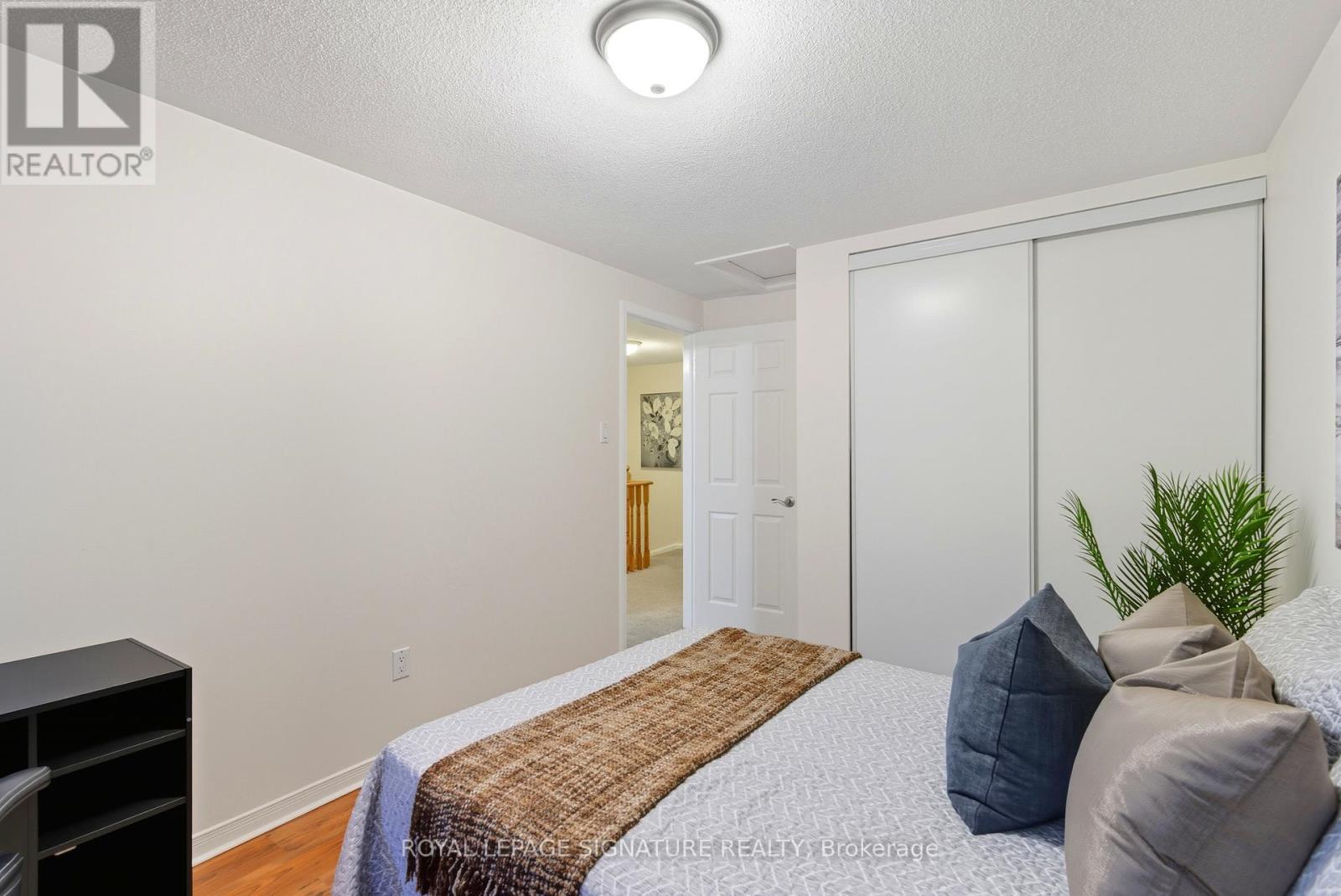 2993 Gulfstream Way, Mississauga, Ontario  L5N 6J8 - Photo 21 - W12519460