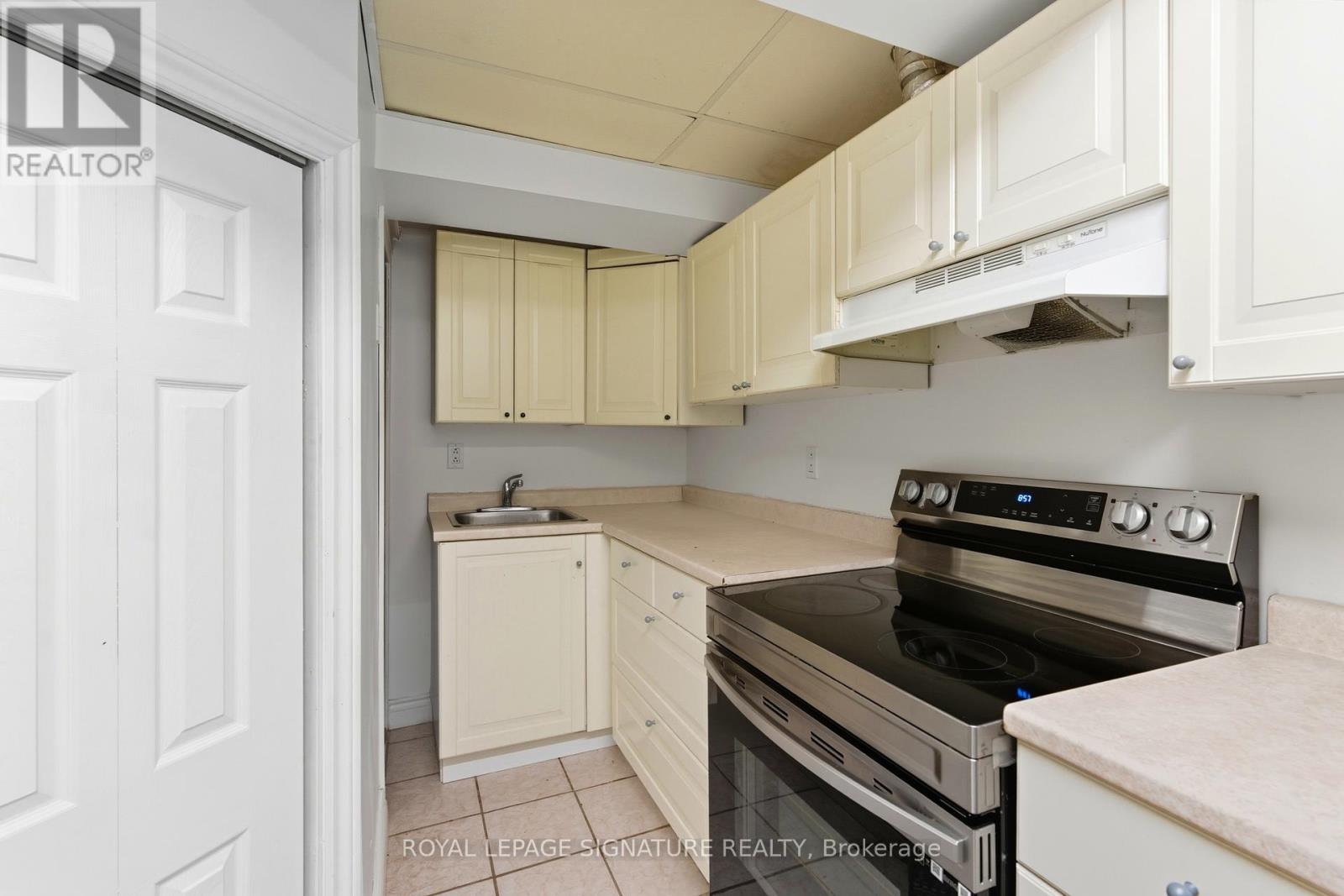 2993 Gulfstream Way, Mississauga, Ontario  L5N 6J8 - Photo 28 - W12519460