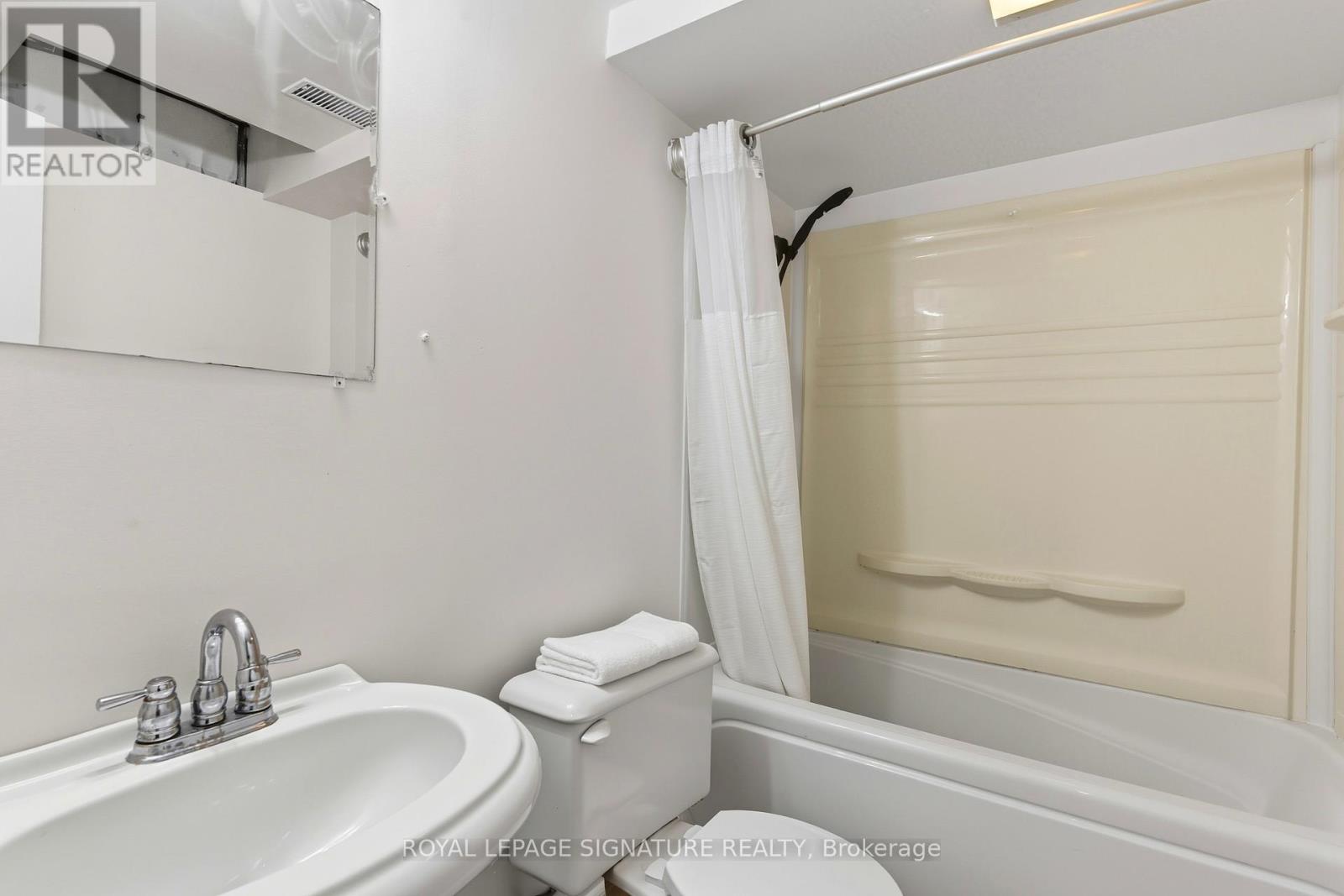 2993 Gulfstream Way, Mississauga, Ontario  L5N 6J8 - Photo 30 - W12519460