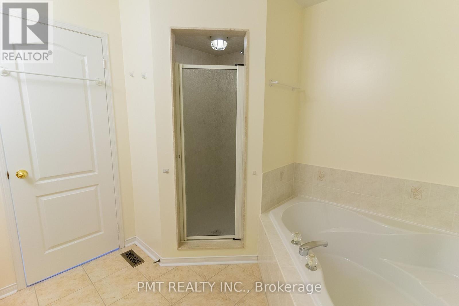 2151 Forest Gate Park, Oakville, Ontario  L6M 4B3 - Photo 15 - W12468049