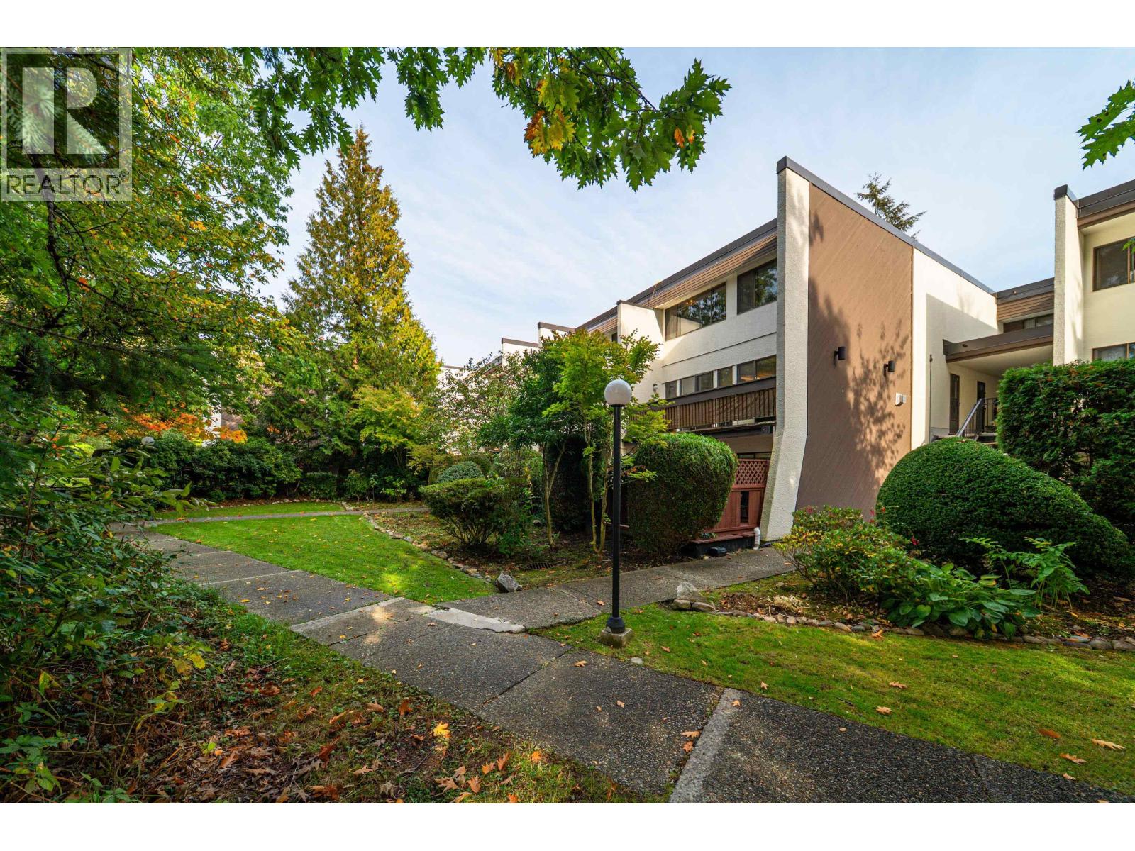 7 7305 Montecito Drive, Burnaby, British Columbia V5A 1R2 - Photo 38 - R3065545