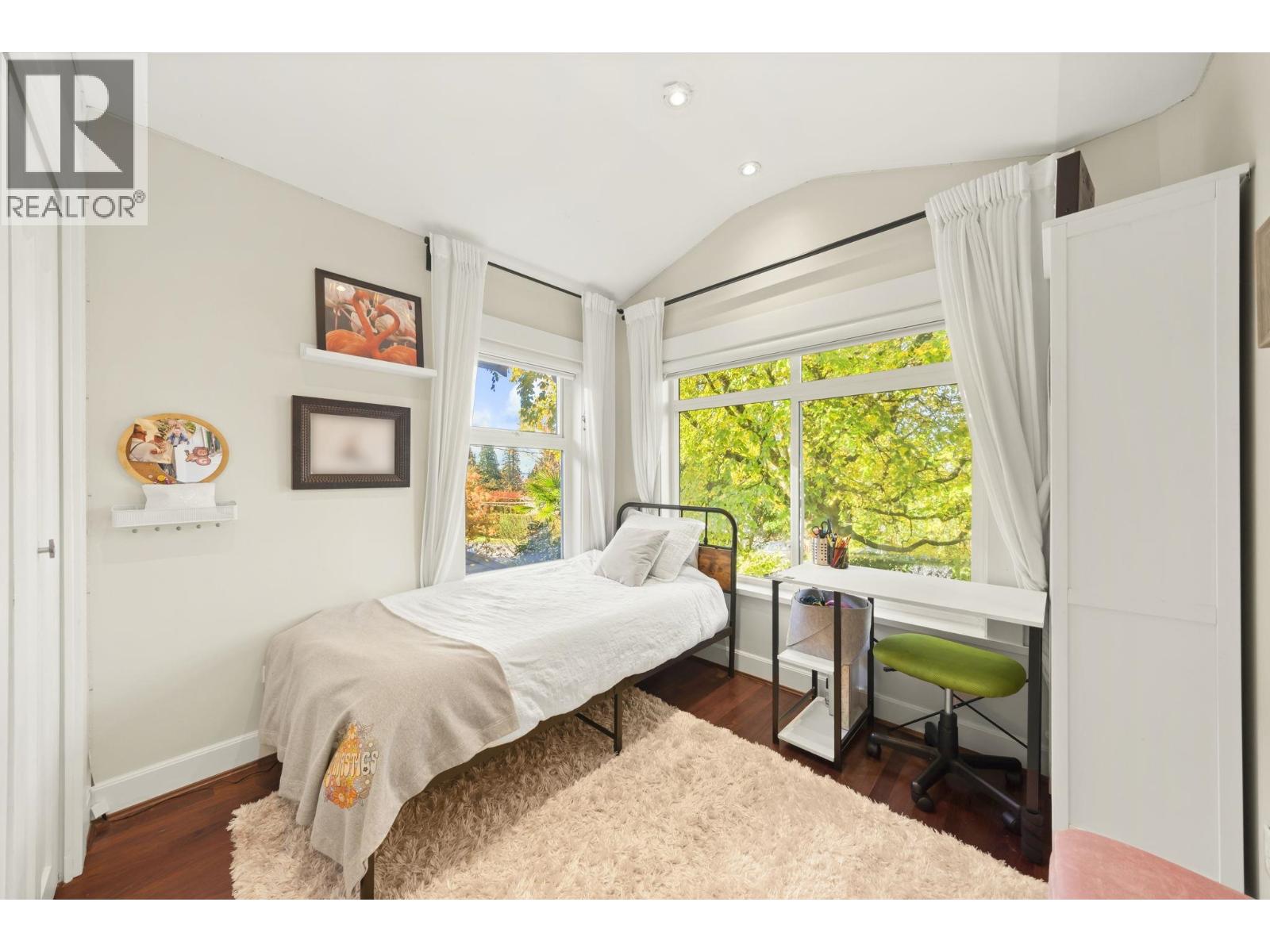 2340 Chesterfield Avenue, North Vancouver, British Columbia V7M 2R1 - Photo 16 - R3065537