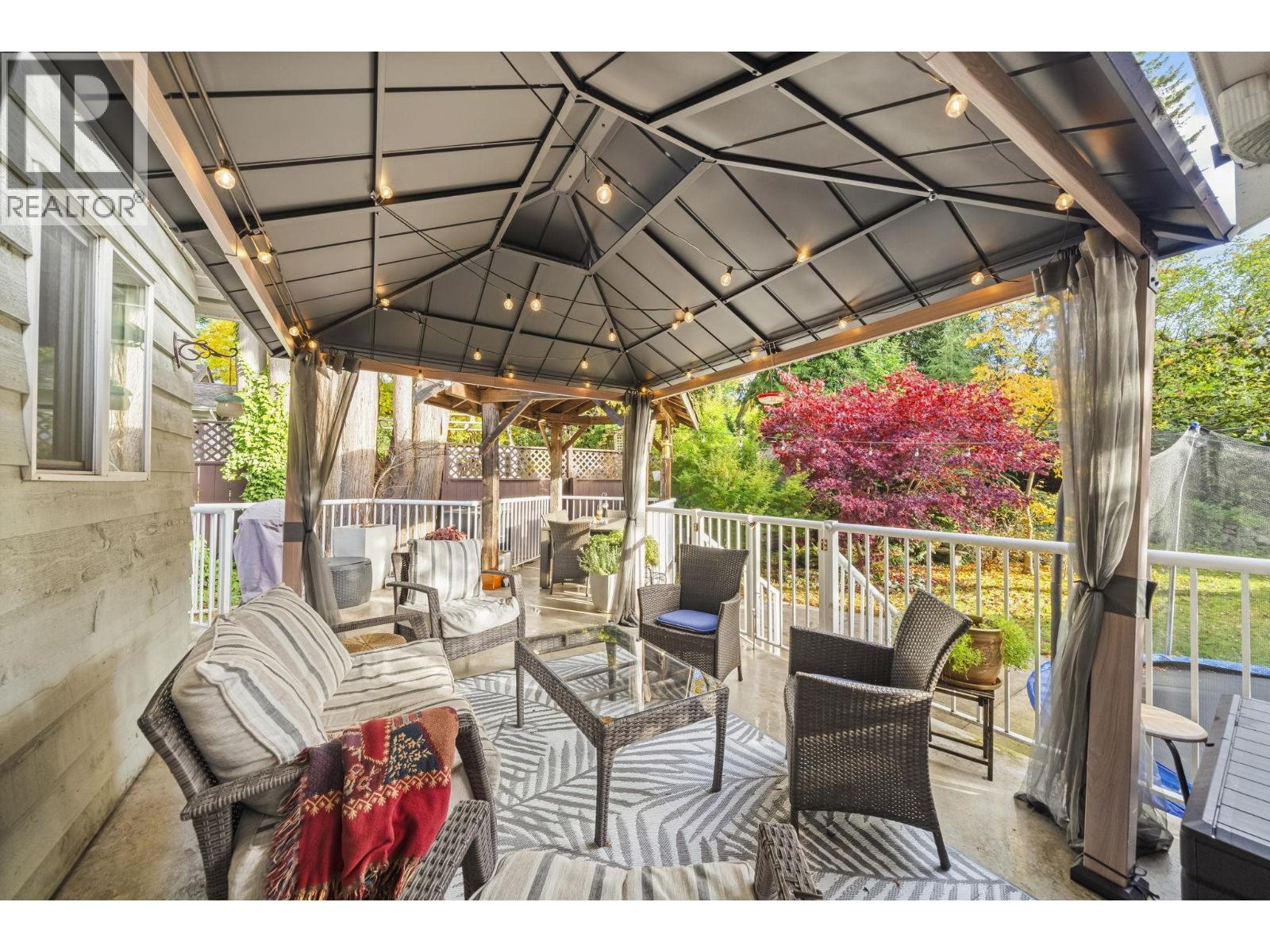 2340 Chesterfield Avenue, North Vancouver, British Columbia V7M 2R1 - Photo 25 - R3065537