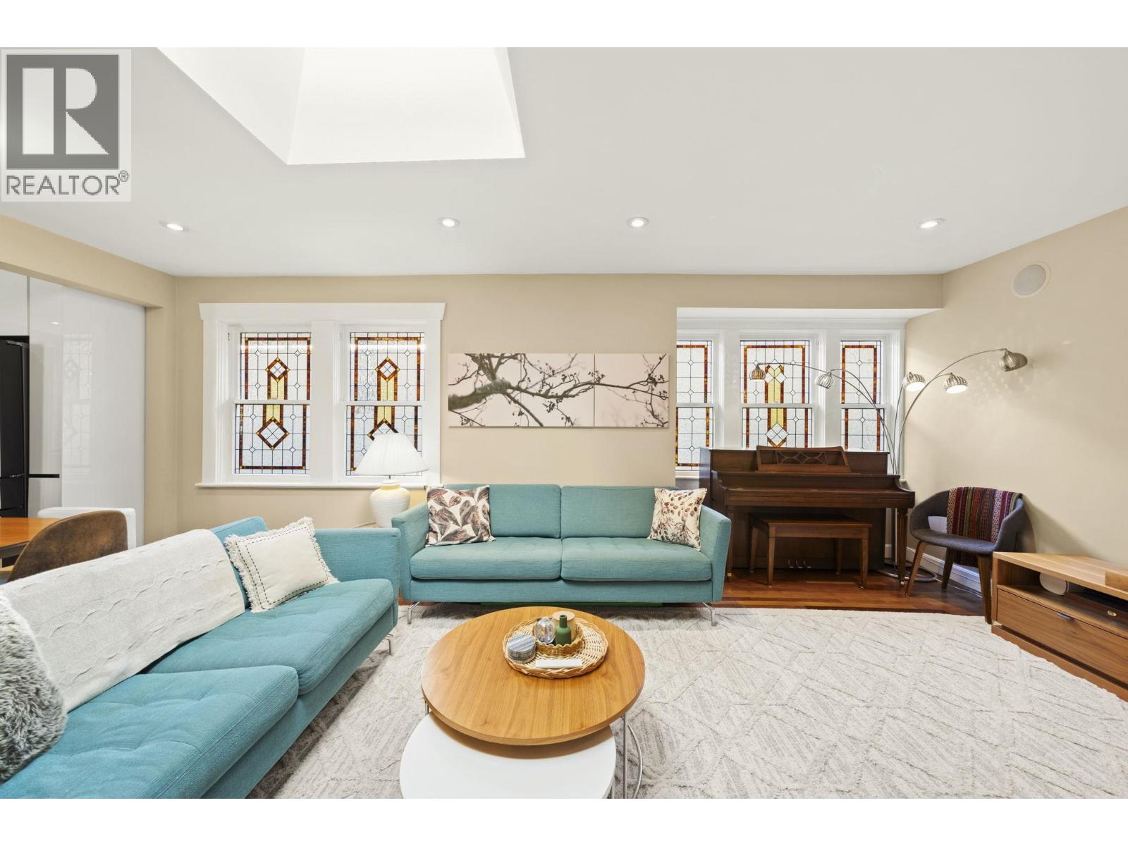 2340 Chesterfield Avenue, North Vancouver, British Columbia V7M 2R1 - Photo 3 - R3065537