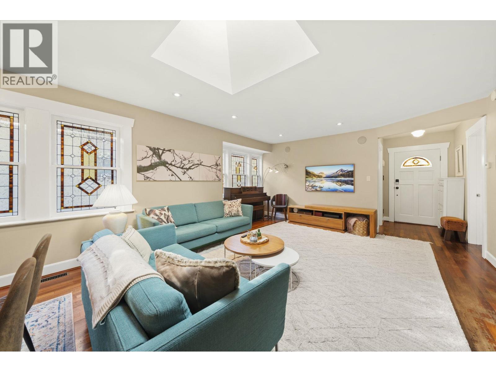 2340 Chesterfield Avenue, North Vancouver, British Columbia V7M 2R1 - Photo 4 - R3065537