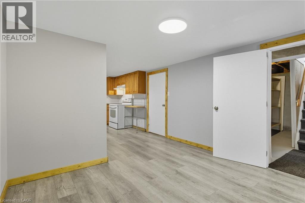 27 Broadmoor Avenue, Kitchener, Ontario  N2C 1Y6 - Photo 16 - 40780535