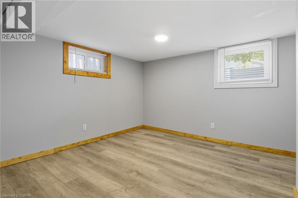 27 Broadmoor Avenue, Kitchener, Ontario  N2C 1Y6 - Photo 21 - 40780535