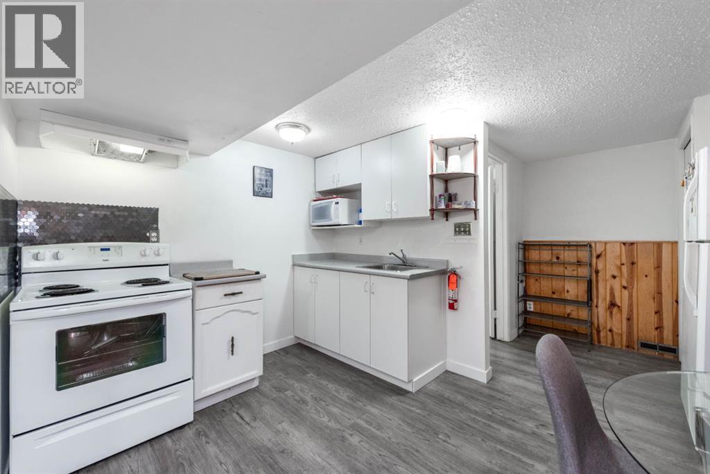 207 Fallswater Road Ne, Calgary, Alberta  T3J 1B2 - Photo 26 - A2258804